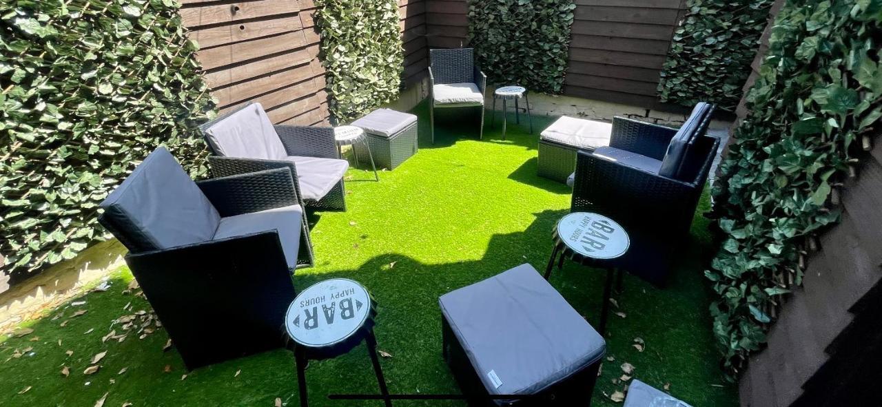 ליברפול 4 Bed 4 Bath House With Free Parking, 5 Mins To Lfc And 15 Mins To City Centre מראה חיצוני תמונה